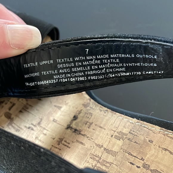 ❤️ 5/$25 - Merona wedge sandal - Sz 7 - Picture 6 of 6